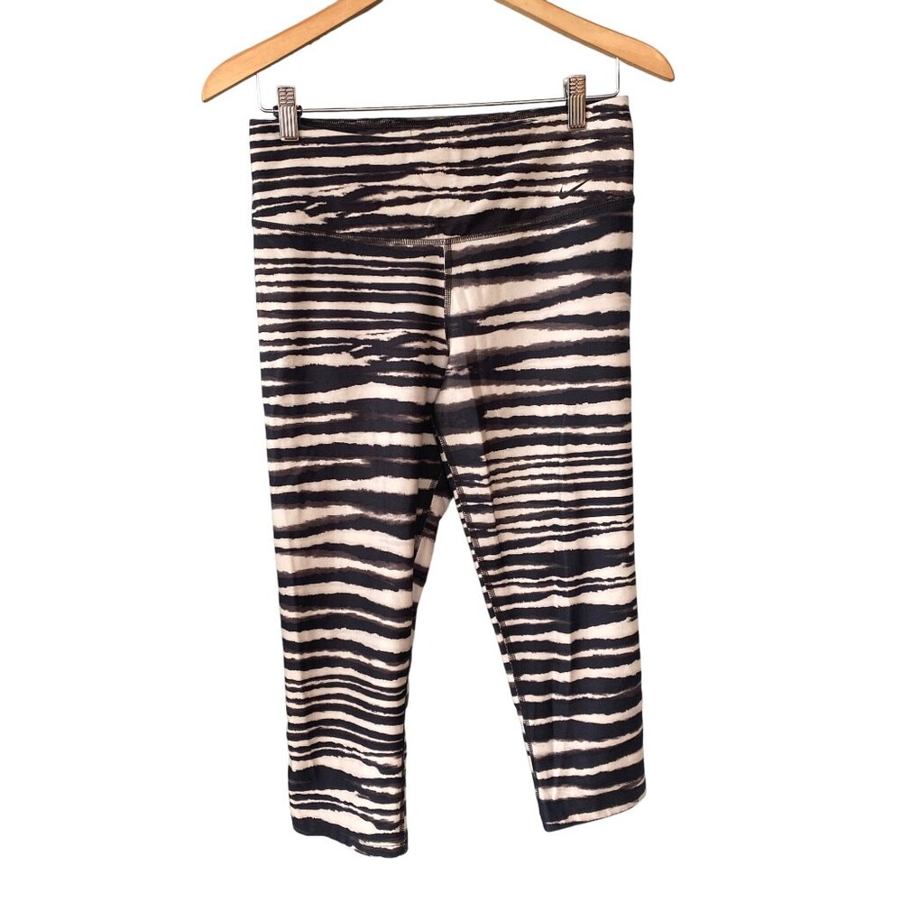 Nike One Legend Stripe Capri Leggings Black White Zebra Women's Medium - Picture 2 of 11